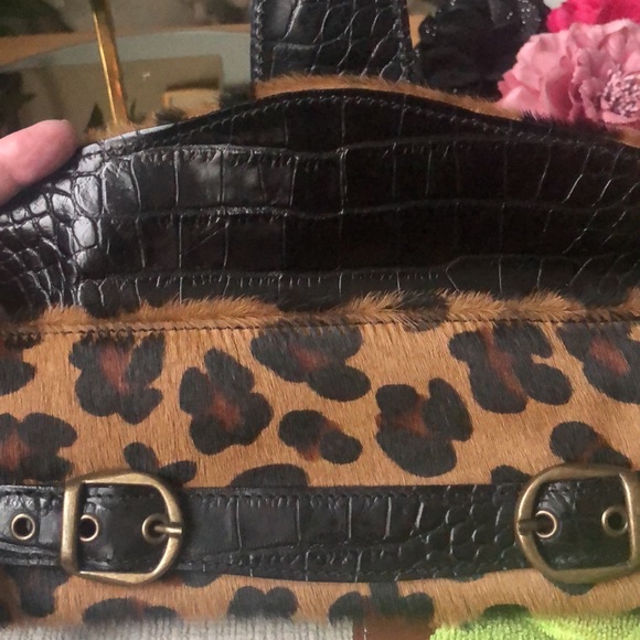 NWOT MAURIZIO TAIUTI ITALIAN LEATHER CALF HAIR CLUTCH/WRISTLET - Picture 4 of 5